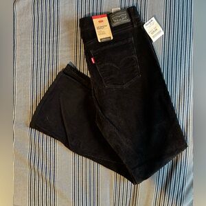 Levi's Women’s Black Wide-wale Corduroy Pants. NWT size 32.